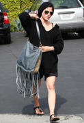 th_93599_Tikipeter_Selma_Blair_out_and_about_in_Los_Angeles_008_123_47lo.jpg